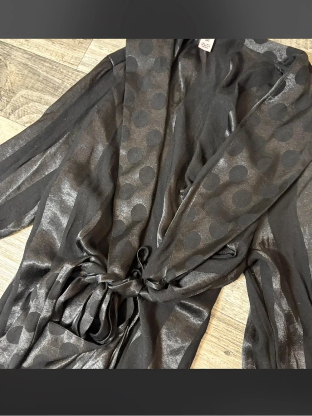 Victoria Secret Robe - Picture 5 of 7